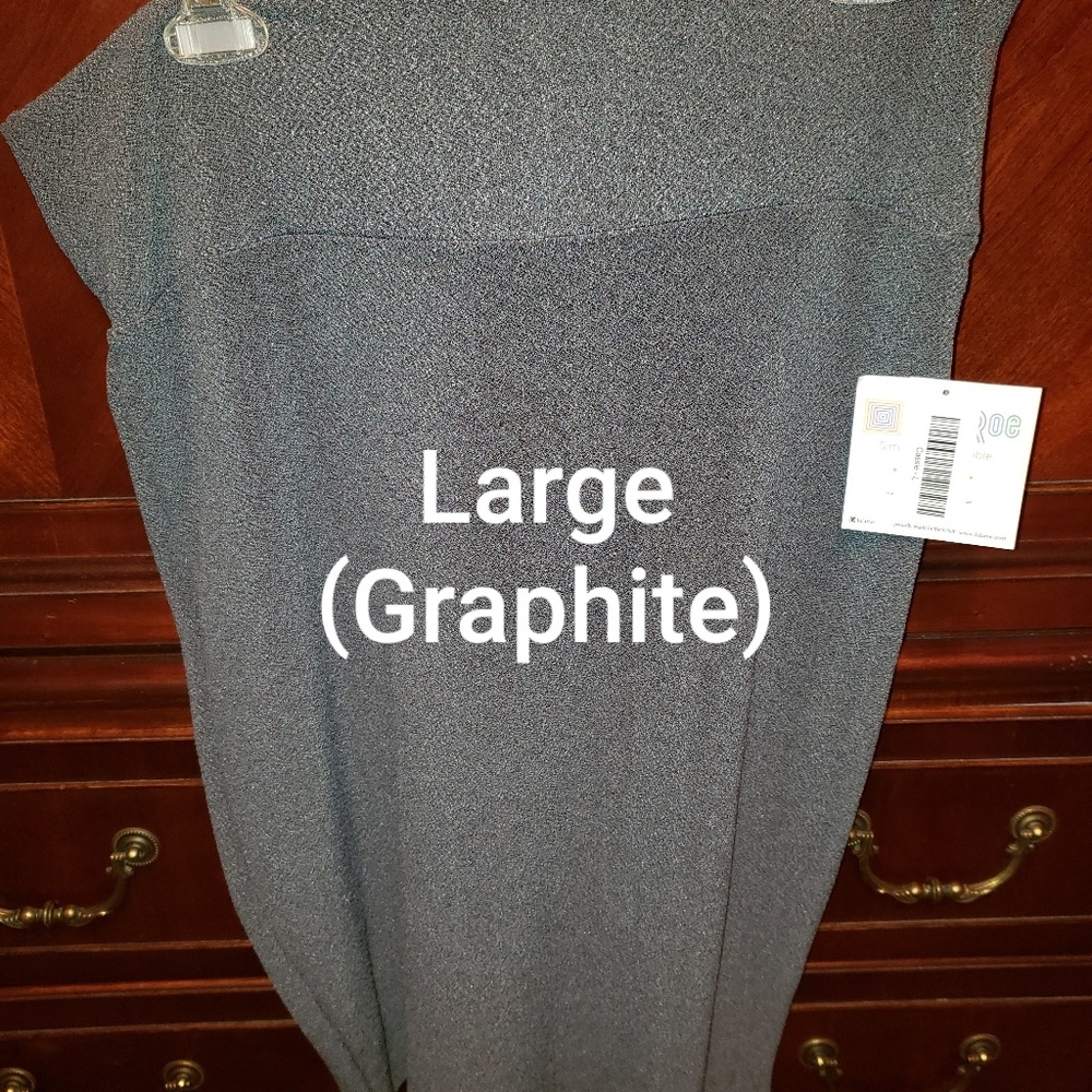 NWT Lularoe Cassie Skirt